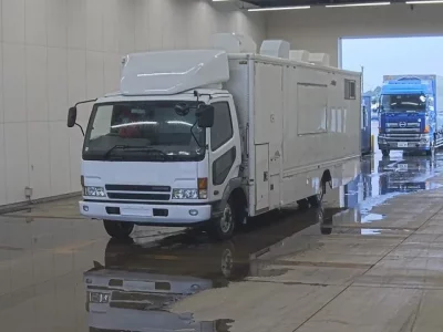 Mitsubishi FUSO FIGHTER