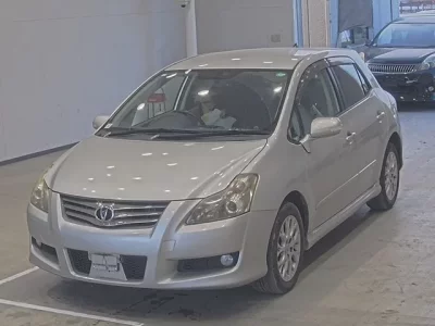 Toyota BLADE