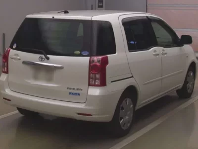 Toyota RAUM