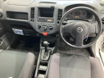 Nissan AD