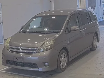 Toyota ISIS