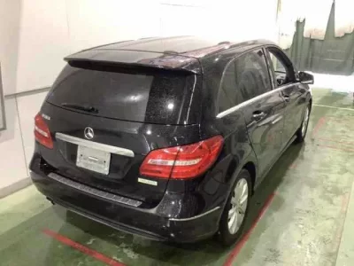 Mercedes-Benz B CLASS