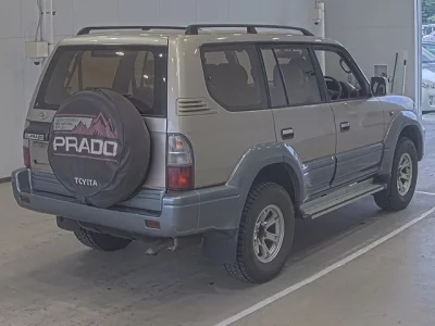 Toyota LAND CRUISER PRADO