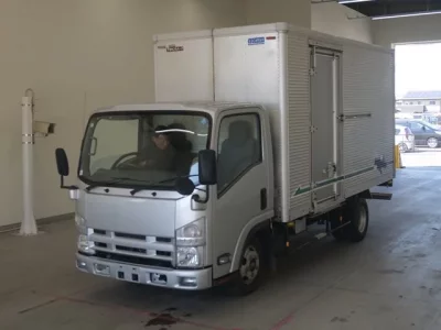 Isuzu ELF
