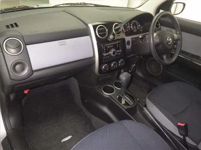 Mazda VERISA