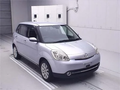 Mazda VERISA