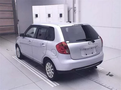 Mazda VERISA