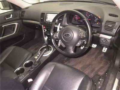 Subaru LEGACY B4