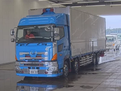 Hino PROFIA