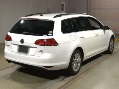 Volkswagen GOLF VARIANT