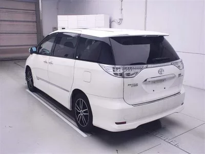 Toyota ESTIMA HYBRID