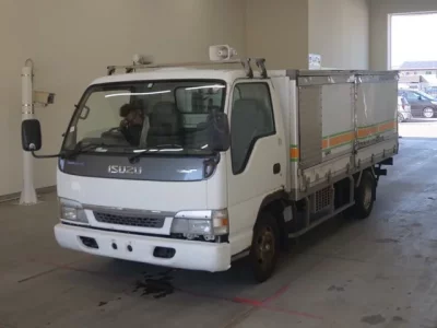 Isuzu ELF
