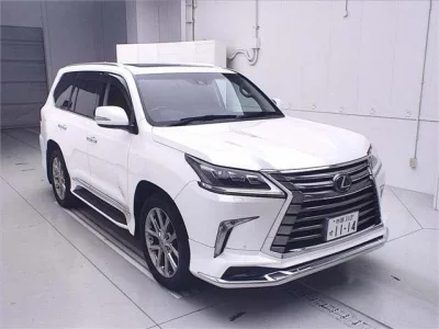 Lexus LX