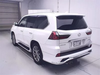 Lexus LX