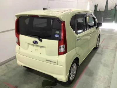 Subaru STELLA