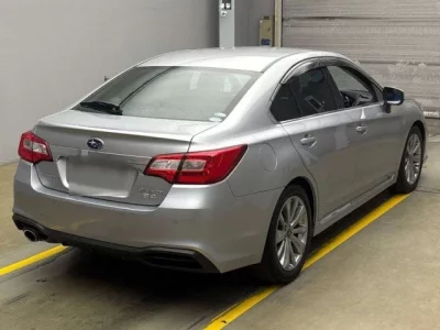 Subaru LEGACY B4