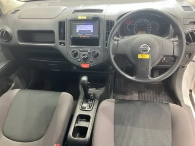 Nissan AD