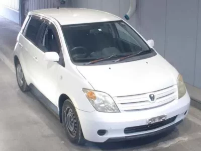 Toyota IST