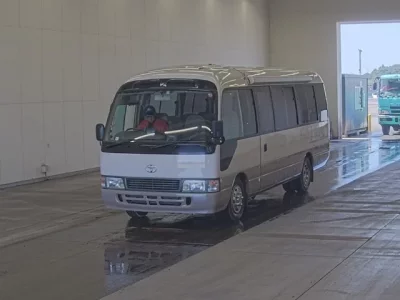 Toyota COASTER