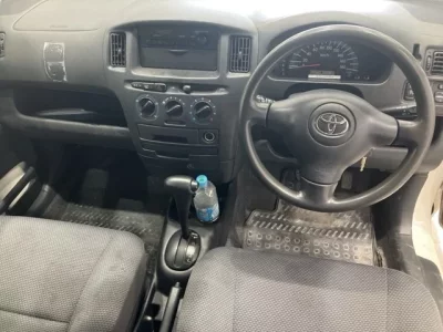 Toyota SUCCEED