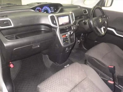 Mitsubishi DELICA D2