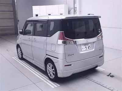 Mitsubishi DELICA D2