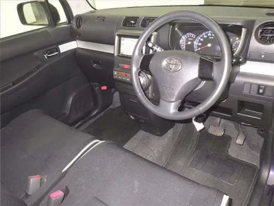 Toyota PIXIS SPACE