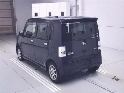 Toyota PIXIS SPACE