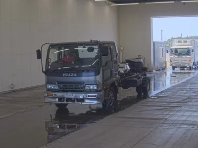Isuzu FORWARD