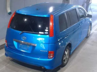 Toyota ISIS