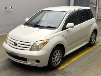 Toyota IST