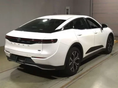 Toyota CROWN CROSSOVER
