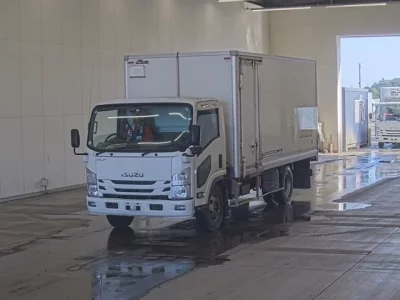 Isuzu ELF