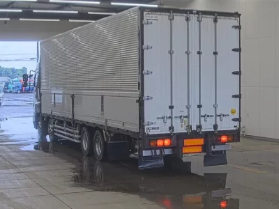 Hino PROFIA
