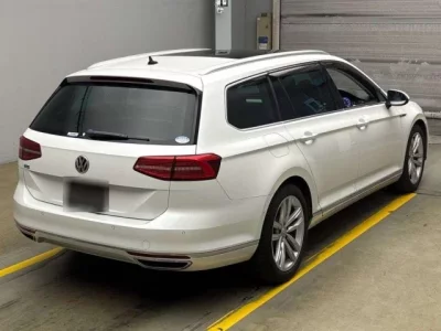 Volkswagen PASSAT VARIANT