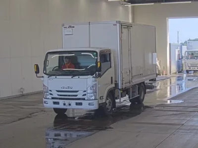 Isuzu ELF