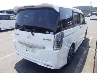 Honda STEP WAGON