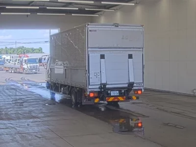 Mitsubishi FUSO FIGHTER