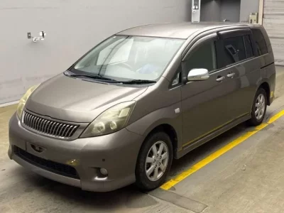 Toyota ISIS