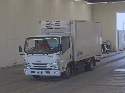 Isuzu ELF