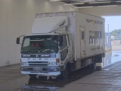 Mitsubishi FUSO FIGHTER