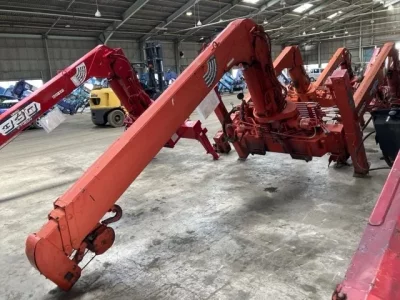 OTHERS UNIC CRANE