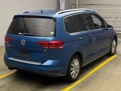 Volkswagen GOLF TOURAN