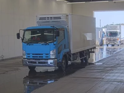Isuzu FORWARD