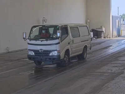 Hino DUTRO