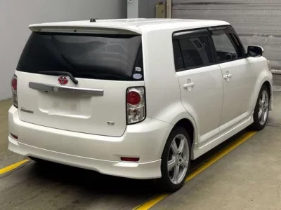 Toyota COROLLA RUMION