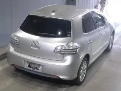 Toyota BLADE