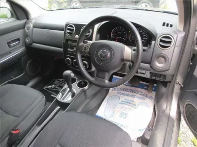 Mazda VERISA