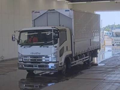Isuzu FORWARD