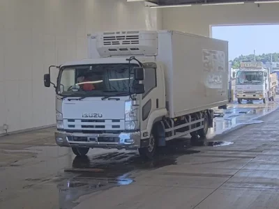Isuzu FORWARD